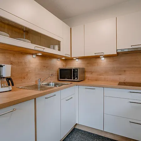 Haus Crystal